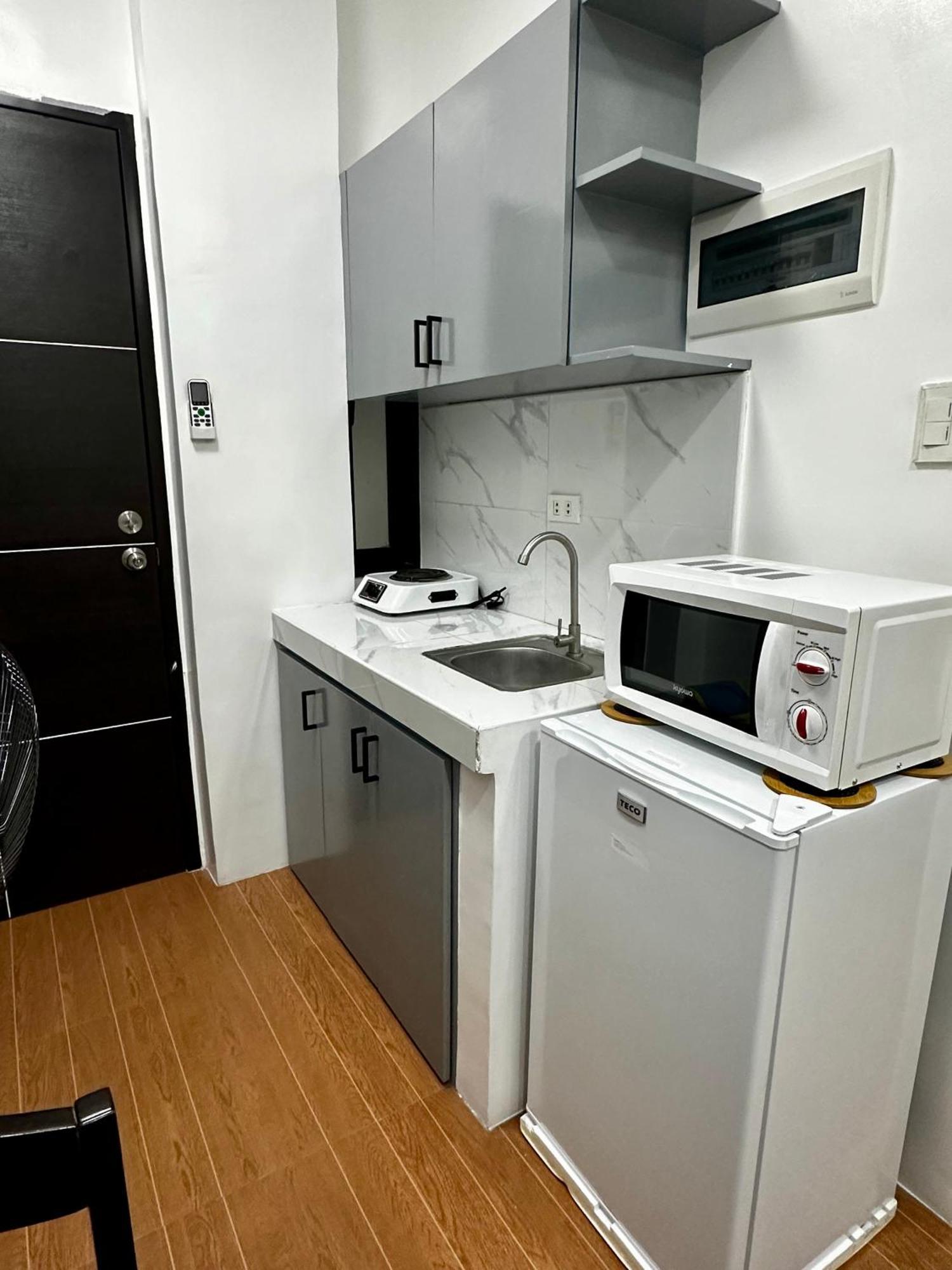 Rjc Building Apartment Olongapo Exterior foto