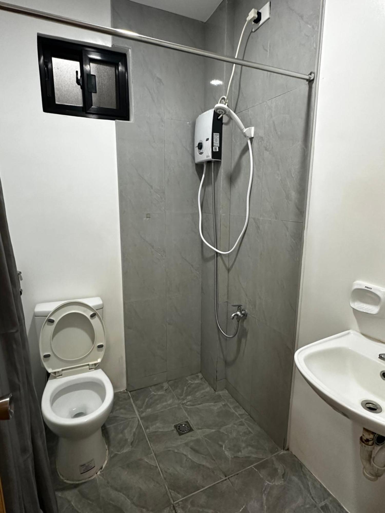 Rjc Building Apartment Olongapo Exterior foto